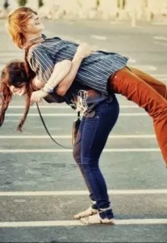 "Дружеская помощь и ее последствия"