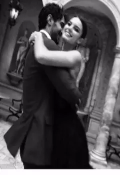 Его помощница