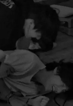 Когда ты улыбаешься ноги подгибаются