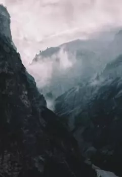 Мир бесконечной войны. Часть 1. Падение во тьму