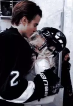 Мой парень хоккеист