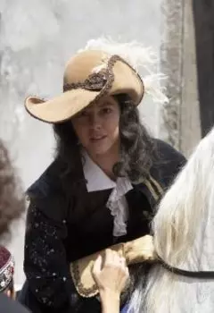 На берегу лесной реки