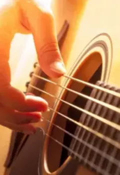 По струнам души..