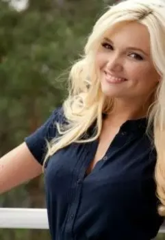 «жестокая шутка, или я не та, которой называюсь».