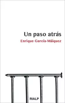 Un paso atr?s