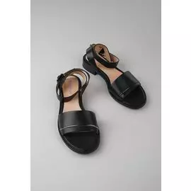 Босоножки на низком каблуке Mario Berlucci 1-4142