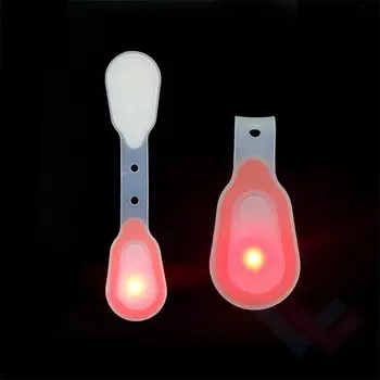 Магнитная силиконовая LED клипса - маячок для одежды, красная
