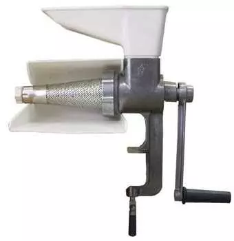 Соковыжималка Мотор Сич СБА 1 ручная алюминиевая, 1 насадка, масса 2 кг