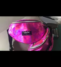 NYX PROFESSIONAL MAKEUP Голографическая поясная сумка