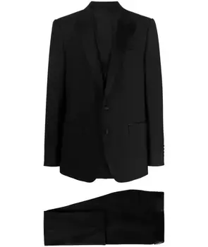 Классический костюм