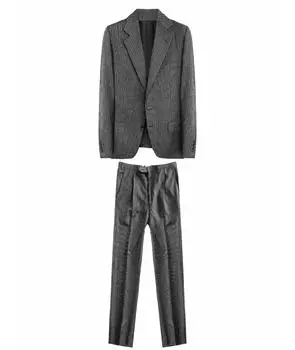 Классический костюм