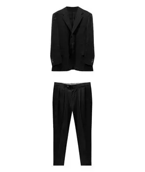 Классический костюм