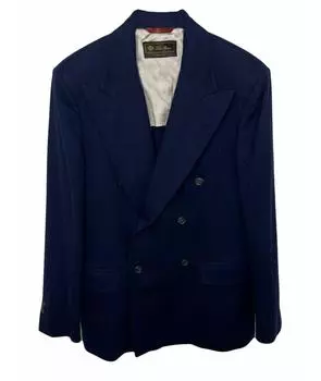 Классический костюм