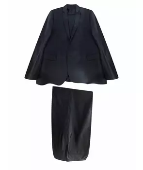 Классический костюм