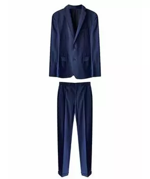 Классический костюм