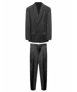 Классический костюм