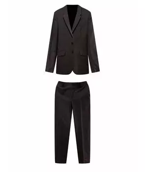 Классический костюм