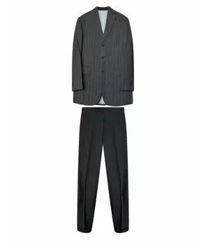 Классический костюм