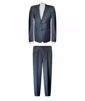 Классический костюм