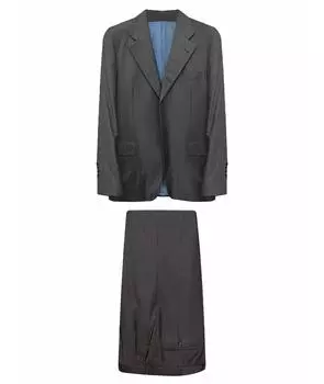 Классический костюм