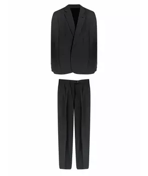 Классический костюм