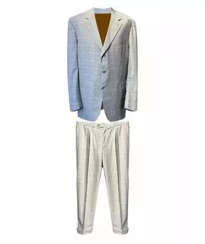 Классический костюм