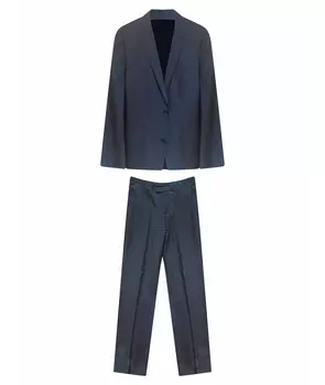 Классический костюм