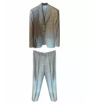 Классический костюм