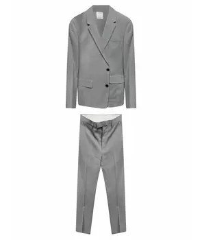 Классический костюм