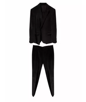 Классический костюм