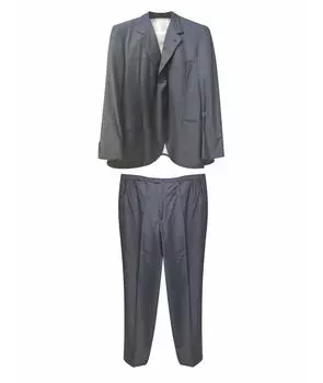 Классический костюм