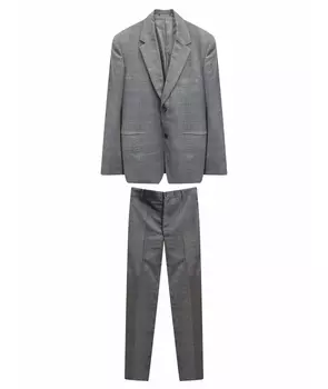 Классический костюм