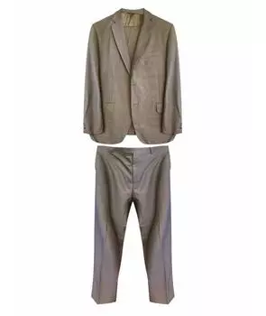 Классический костюм