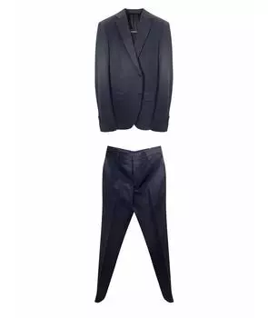 Классический костюм