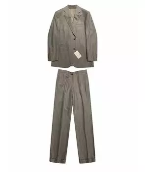 Классический костюм