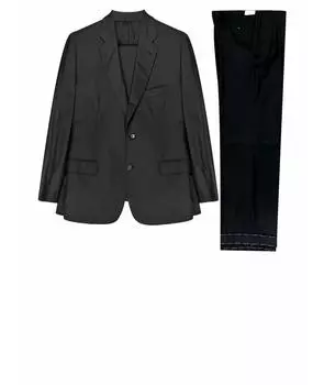 Классический костюм