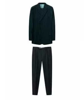 Классический костюм