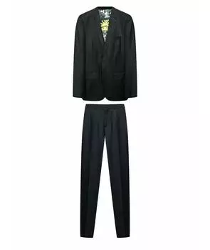 Классический костюм