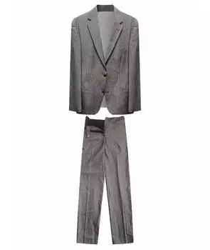 Классический костюм