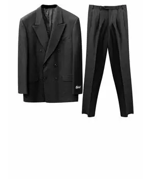 Классический костюм