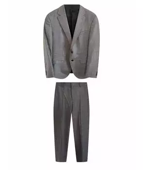 Классический костюм