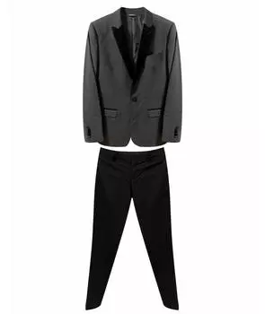 Классический костюм