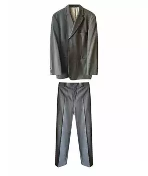 Классический костюм