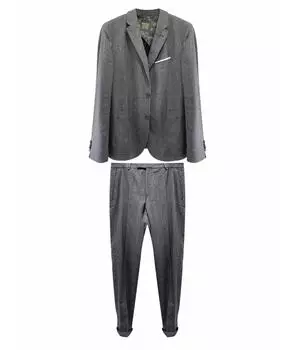 Классический костюм