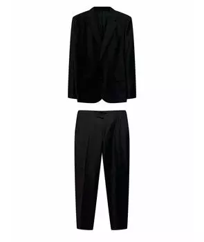 Классический костюм