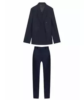 Классический костюм