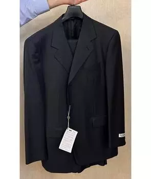 Классический костюм