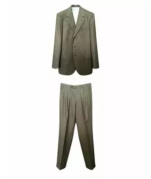 Классический костюм