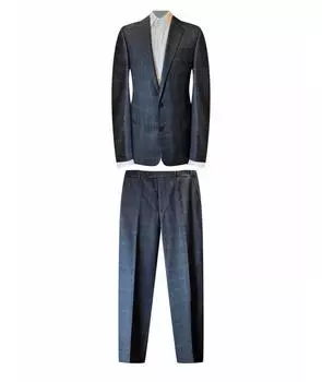 Классический костюм