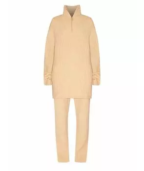 Костюм с брюками